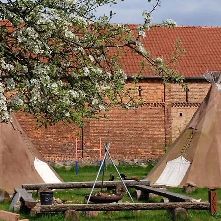 Kuckunniwi Tipidorf Luxussátor Tauche