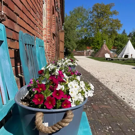 Kuckunniwi Tipidorf Tauche