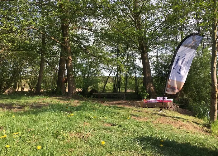 ラグジュアリーテント Kuckunniwi Tipidorf Tauche