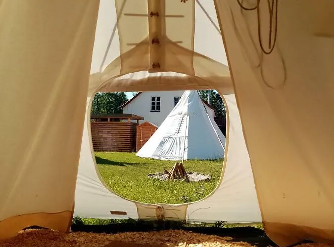 ラグジュアリーテント Kuckunniwi Tipidorf *